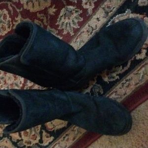 Ugg boots size 12. Black